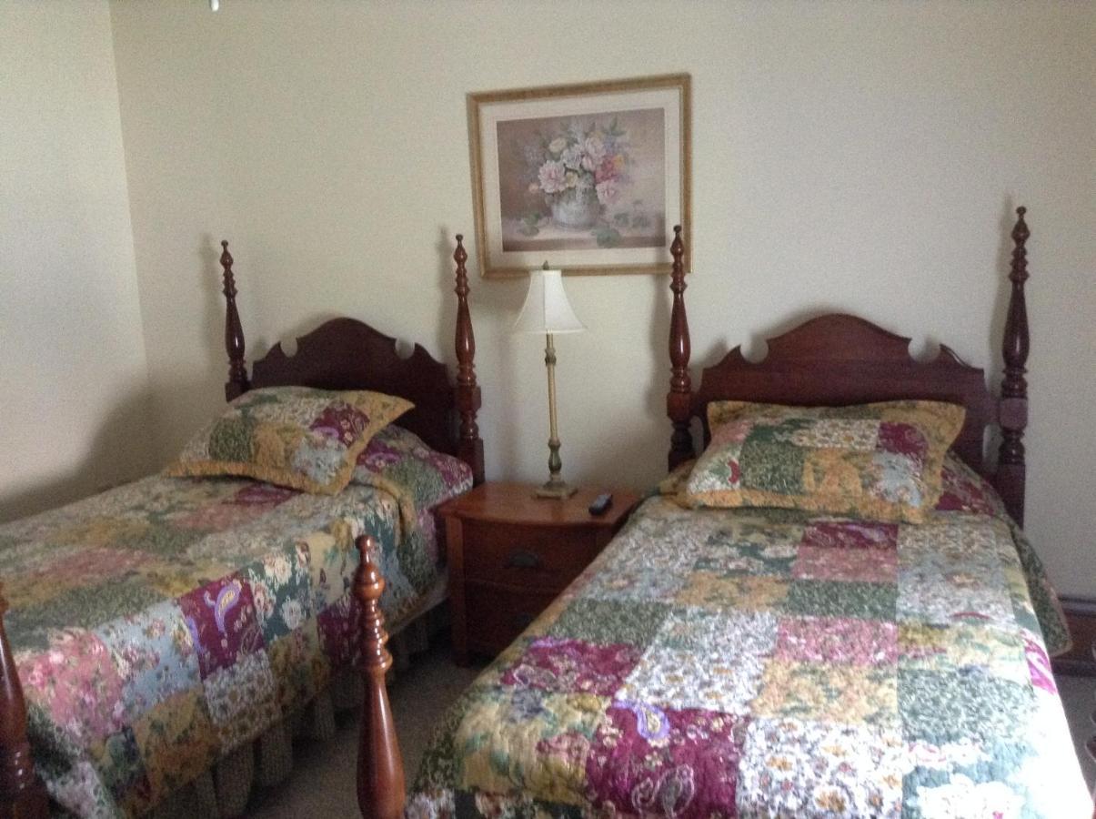 Ottaway Inn Llc Corry Екстер'єр фото