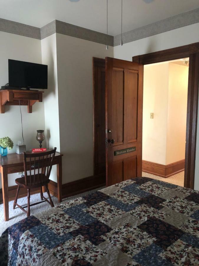 Ottaway Inn Llc Corry Екстер'єр фото