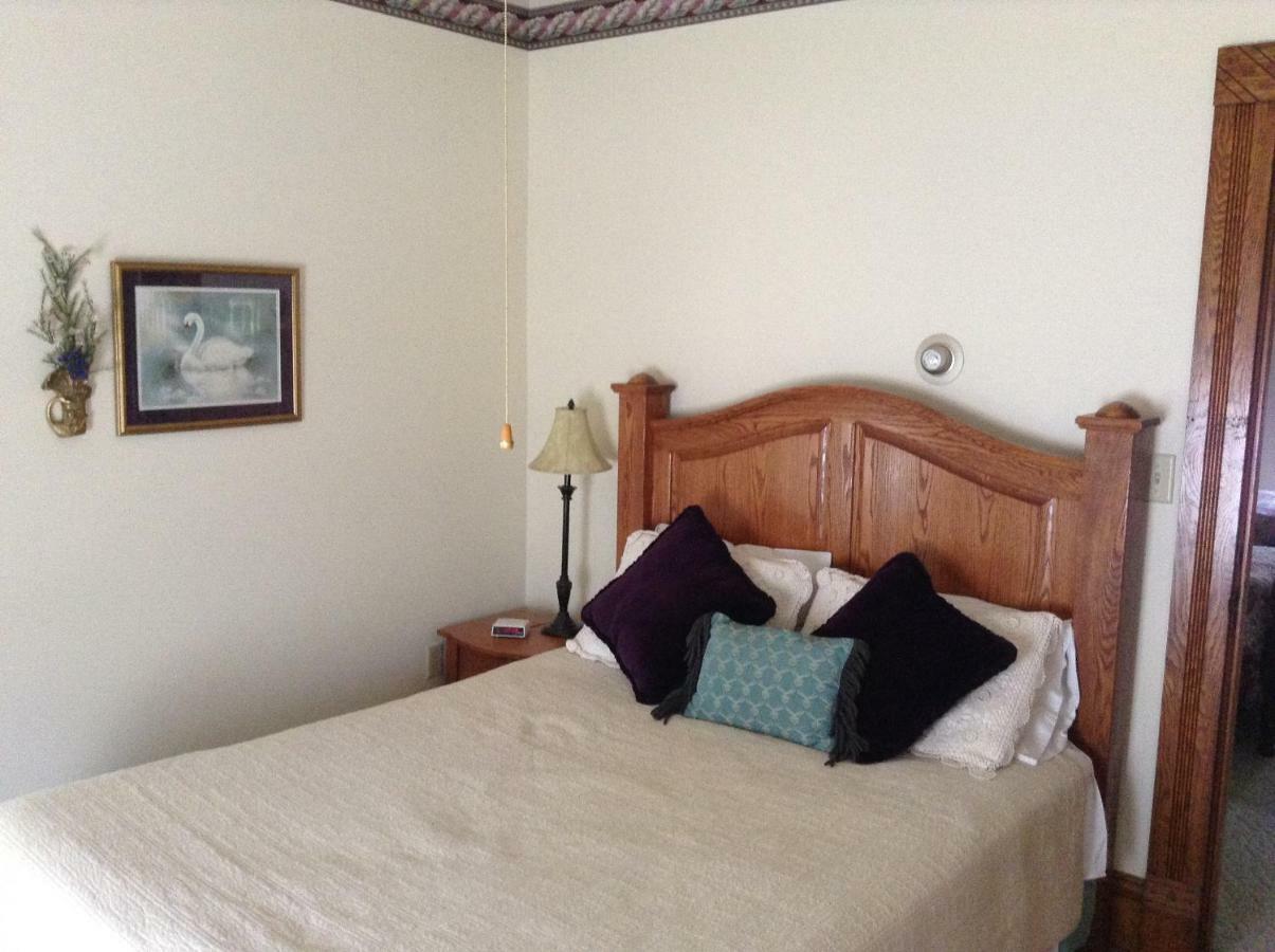 Ottaway Inn Llc Corry Екстер'єр фото